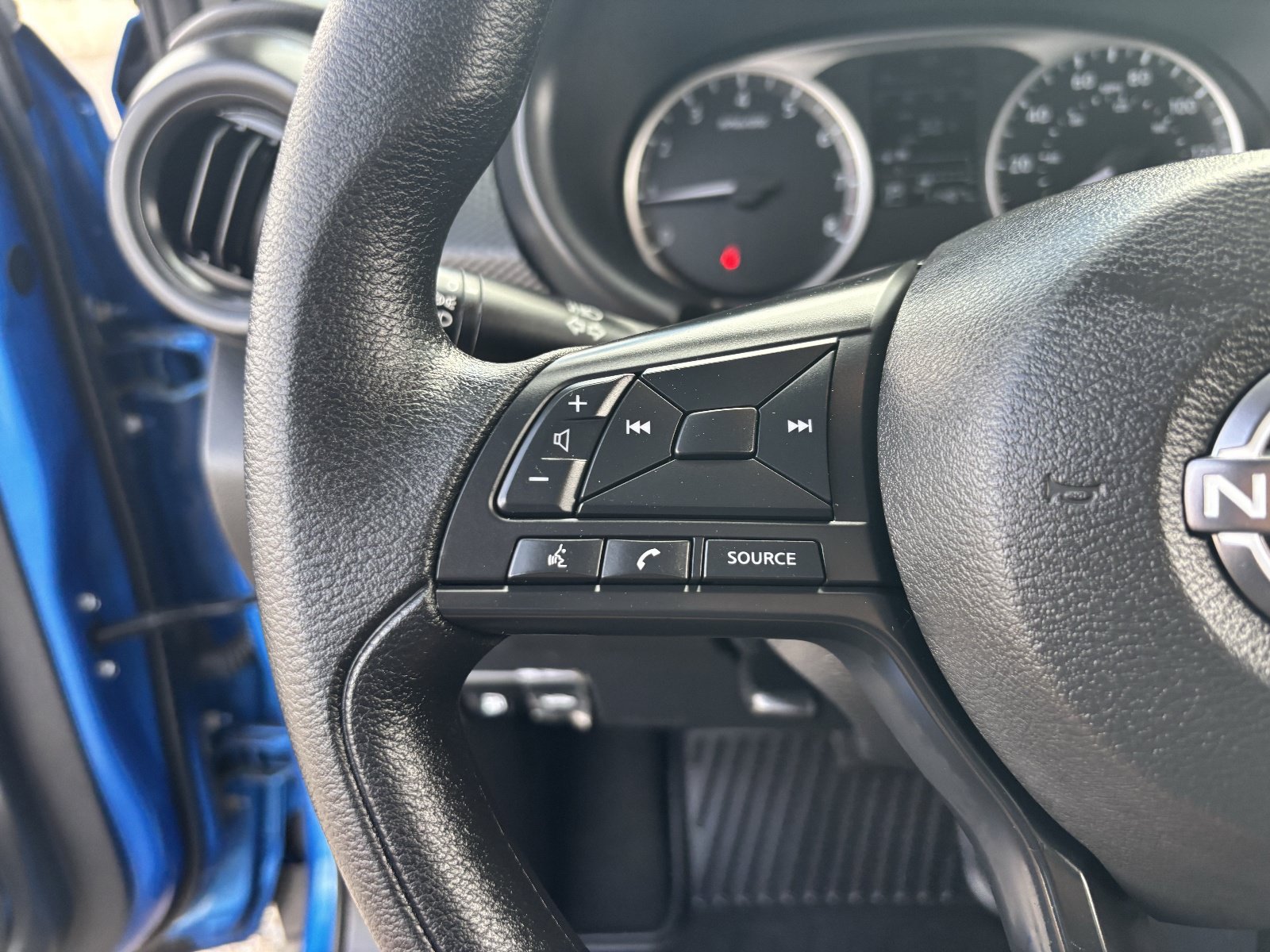 Used 2024 Nissan Kicks S FWD image 28