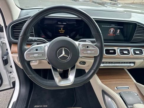 Used 2022 Mercedes-Benz GLS 450 4MATIC image 20