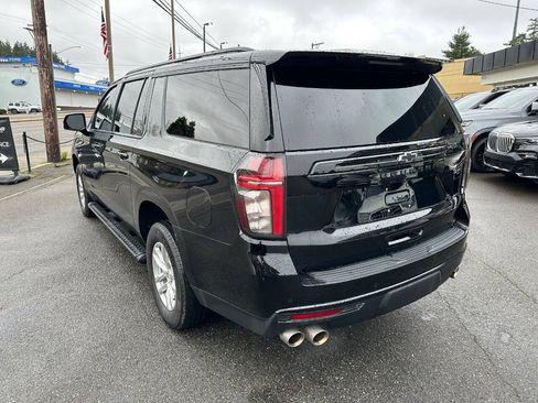 Used 2023 Chevrolet Suburban Z71 w/ Z71 Off-Road Package AWD/4WD image 3