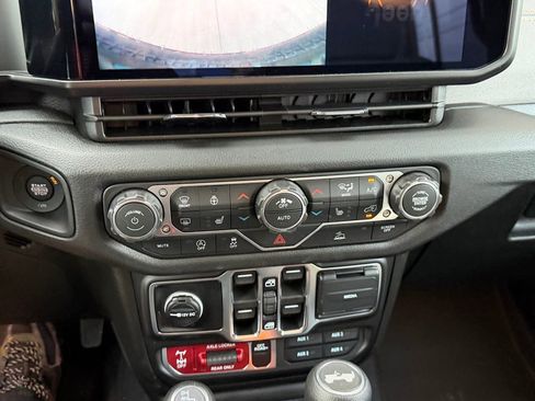 New 2026 Jeep Wrangler Unlimited Sport AWD/4WD image 18