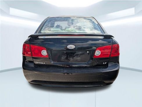 Used 2008 Kia Optima LX image 2