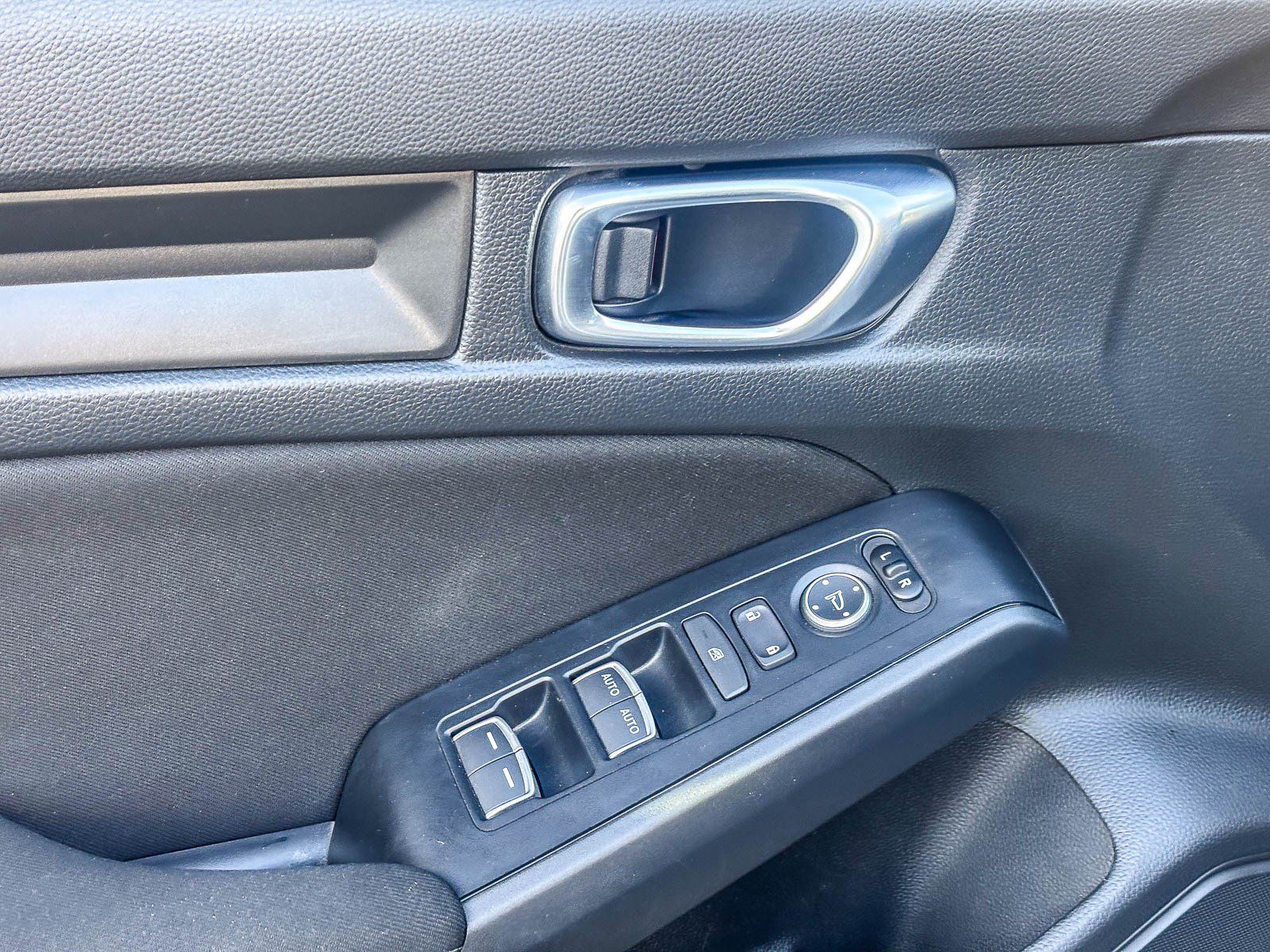 Certified 2025 Honda Civic Sport image 22