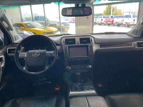 Used 2015 Lexus GX 460 image 23