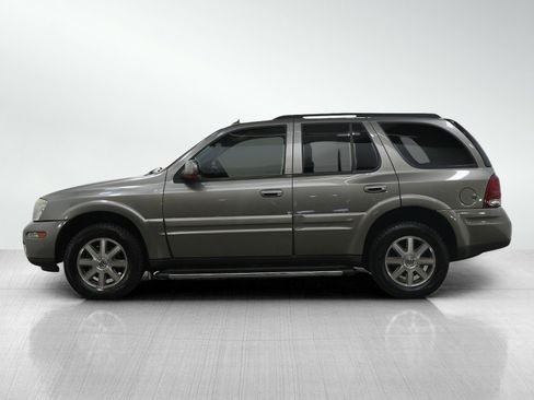 Used 2005 Buick Rainier CXL image 2