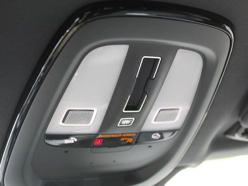 Certified 2023 Volvo XC90 T8 Ultimate AWD/4WD image 31