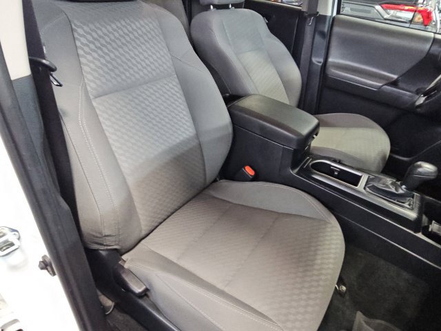 Certified 2023 Toyota Tacoma SR AWD/4WD image 35