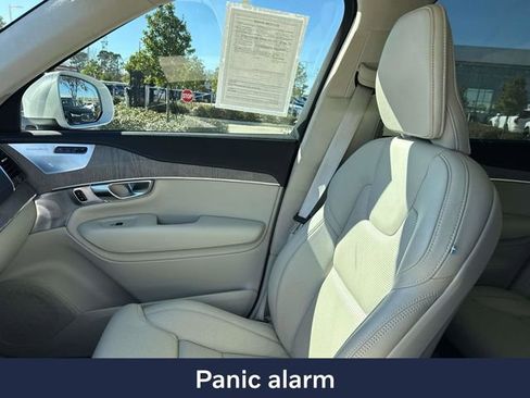 Used 2023 Volvo XC90 B6 Ultimate w/ Lounge Package image 22