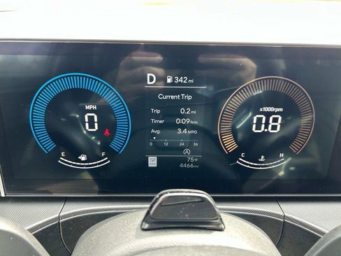 Used 2025 Hyundai Santa Fe SEL FWD image 38