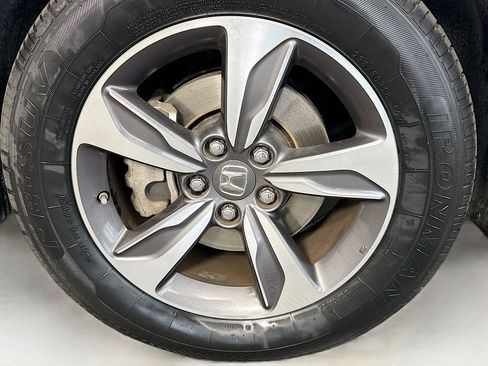 Certified 2018 Honda Odyssey Touring image 30