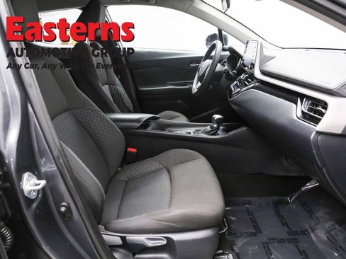 Used 2020 Toyota C-HR LE image 24