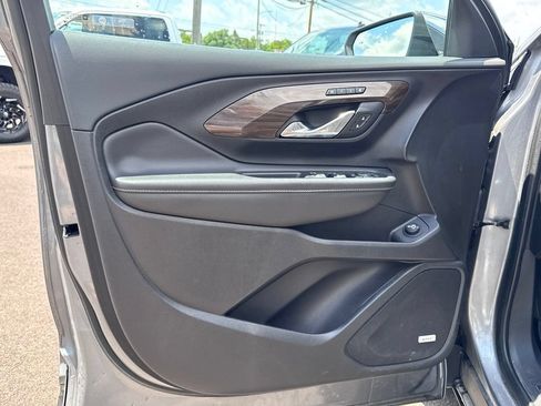 Used 2019 GMC Terrain Denali w/ Driver Alert Package II AWD/4WD image 8