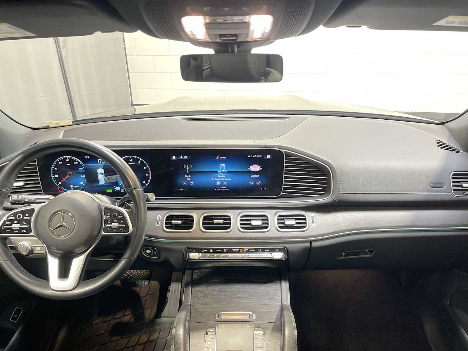 Used 2022 Mercedes-Benz GLS 450 4MATIC image 10