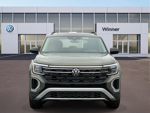 New 2026 Volkswagen Atlas Peak Edition AWD/4WD image 9