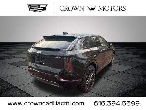 New 2026 Cadillac Optiq Sport 2 image 8