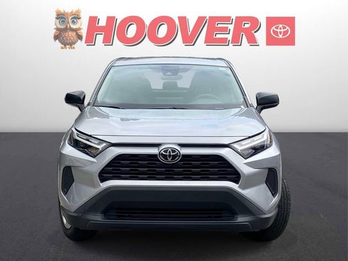 Used 2024 Toyota RAV4 LE FWD image 3