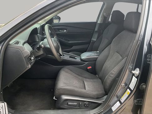 Used 2023 Honda Accord EX image 9