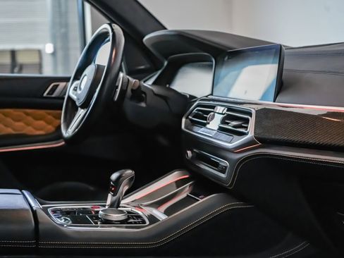 Used 2021 BMW X5 M w/ Competition Package image 32