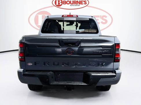 Used 2025 Nissan Frontier PRO-4X w/ Pro Convenience Package AWD/4WD image 10