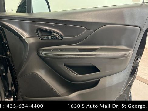 Used 2021 Buick Encore Preferred image 23