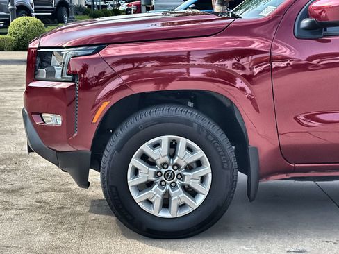 Used 2024 Nissan Frontier SV w/ SV Convenience Package RWD image 10