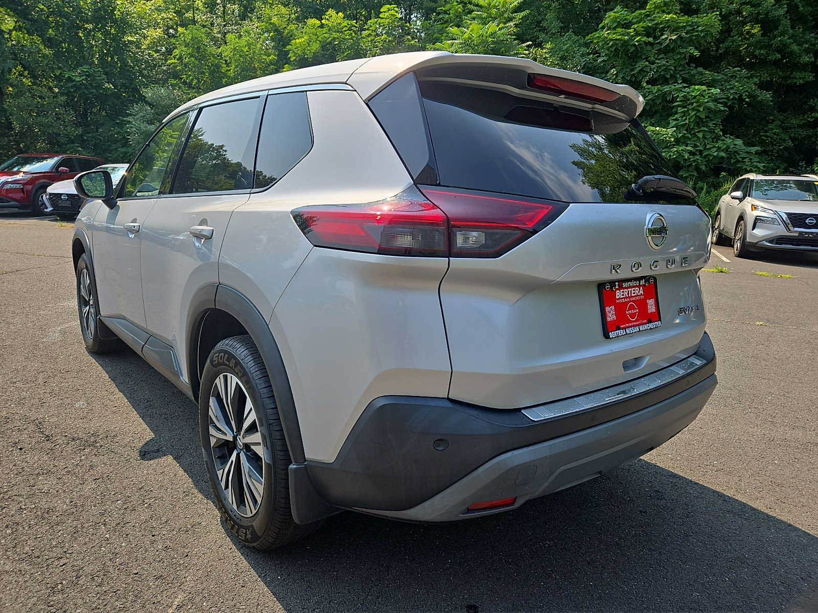 Used 2021 Nissan Rogue SV AWD/4WD image 6
