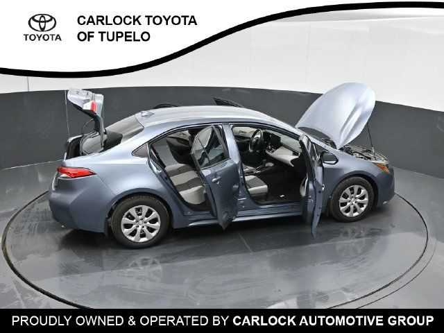 Used 2026 Toyota Corolla LE FWD image 61