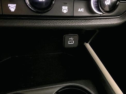 Used 2024 Honda HR-V LX image 26
