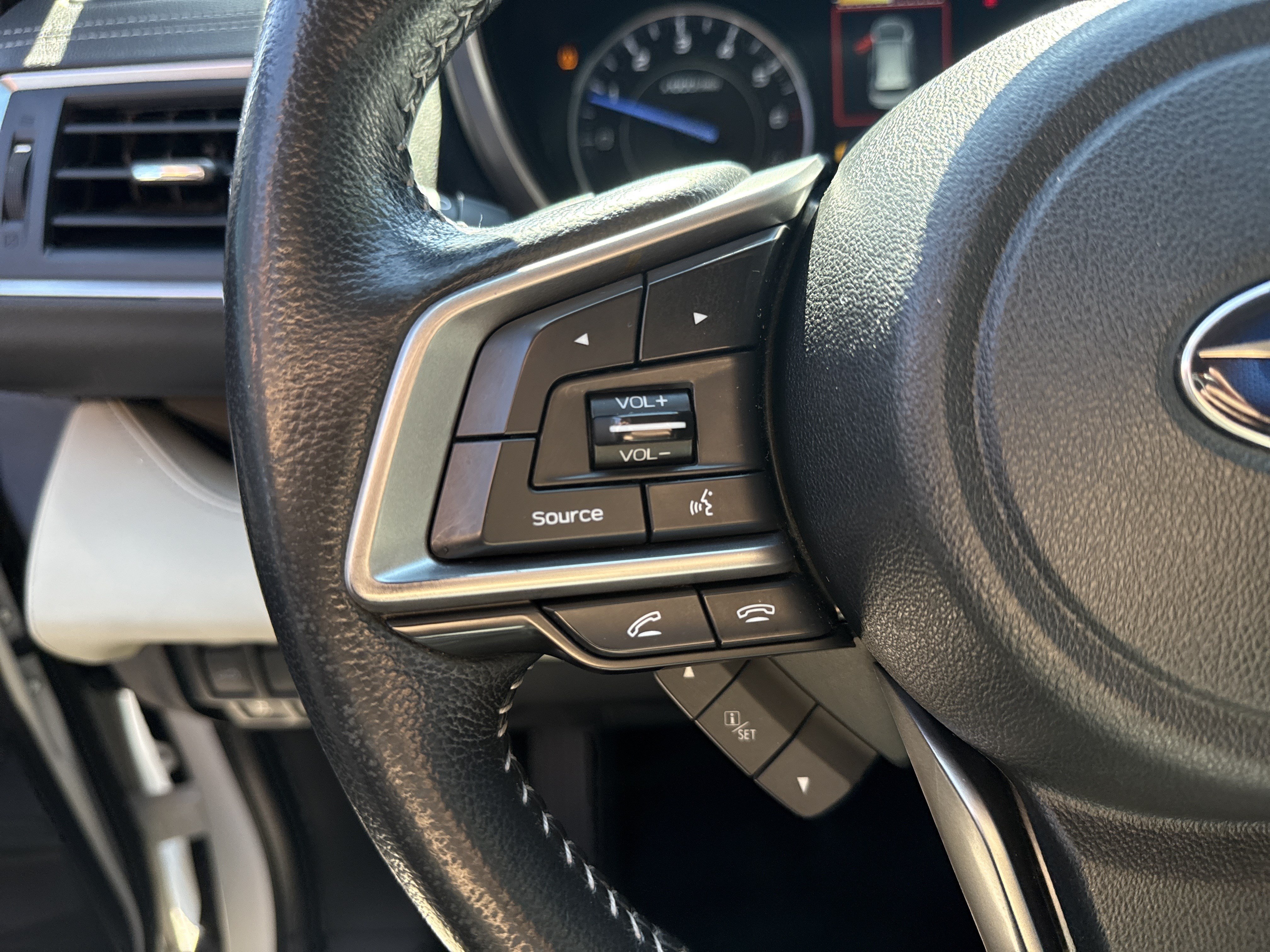 Used 2019 Subaru Ascent Limited AWD/4WD image 24