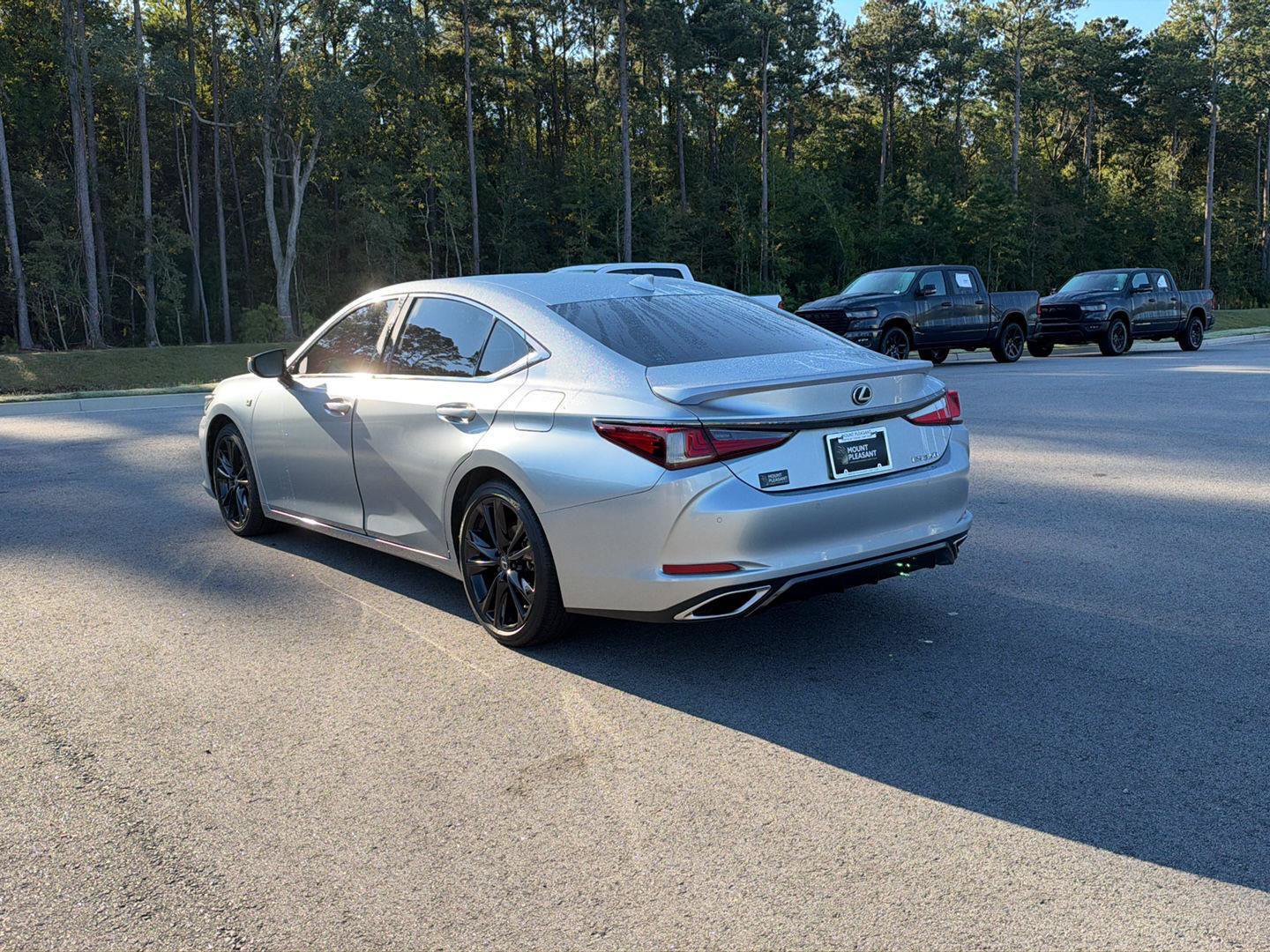 Used 2023 Lexus ES 350 F Sport w/ Accessory Package (Z1) FWD image 5