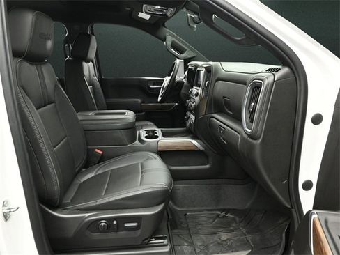 Used 2022 Chevrolet Silverado 1500 High Country w/ Safety Package II image 21