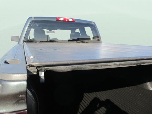 Used 2018 Chevrolet Silverado 1500 LT image 15