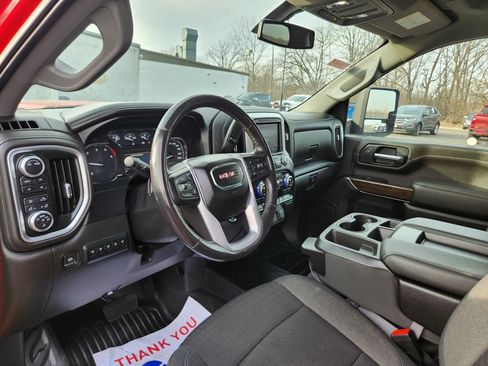 Used 2022 GMC Sierra 2500 SLE w/ SLE Value Package; image 2