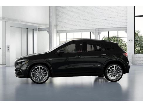 New 2026 Mercedes-Benz GLA 35 AMG 4MATIC image 34