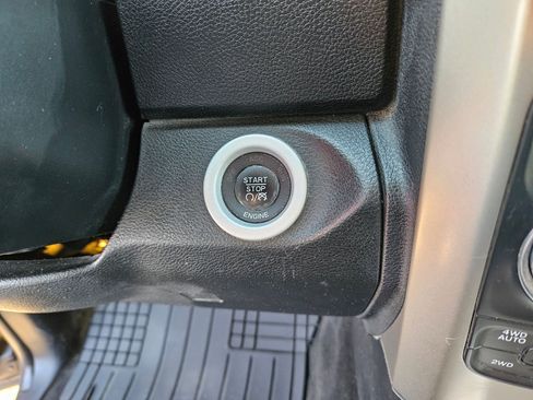 Used 2014 RAM 1500 Laramie w/ Convenience Group AWD/4WD image 34