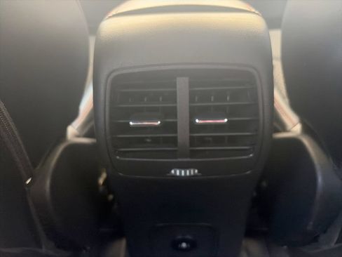 Used 2025 Ford Escape ST-Line FWD image 22