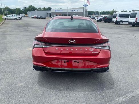 Used 2022 Hyundai Elantra Limited FWD image 6