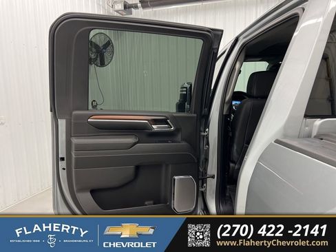 Used 2024 GMC Sierra 2500 Denali w/ Denali Reserve Package AWD/4WD image 10
