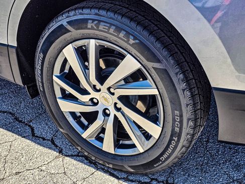 Used 2022 Chevrolet Equinox LT image 9