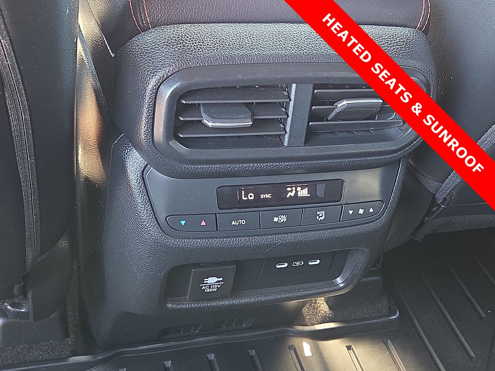 Used 2024 Honda Pilot TrailSport image 12