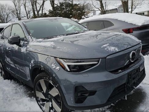 Certified 2023 Volvo C40 P8 Recharge Ultimate image 2