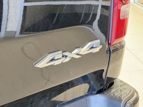 Used 2020 RAM 1500 Limited w/ Body-Colour Bumper Group image 12