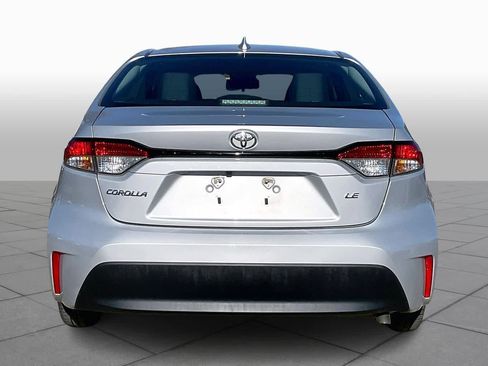 Used 2024 Toyota Corolla LE image 4