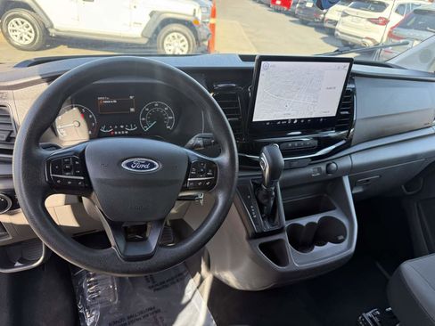 Used 2023 Ford Transit 350 XLT RWD image 13