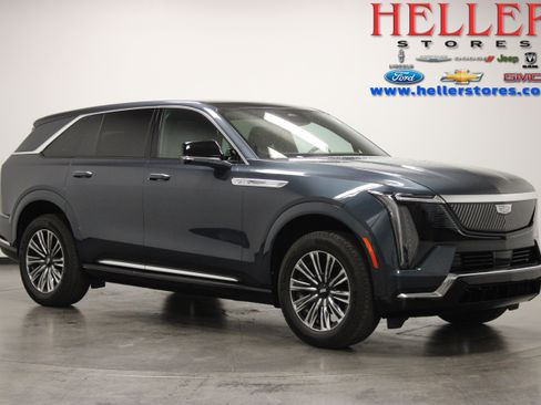 Used 2026 Cadillac Escalade IQ Luxury 1 AWD/4WD image 1