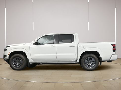 Certified 2025 Nissan Frontier SV w/ SV Convenience Package RWD image 27