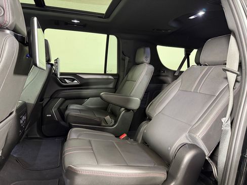 Used 2024 Chevrolet Suburban RST w/ Sport Performance Package AWD/4WD image 29