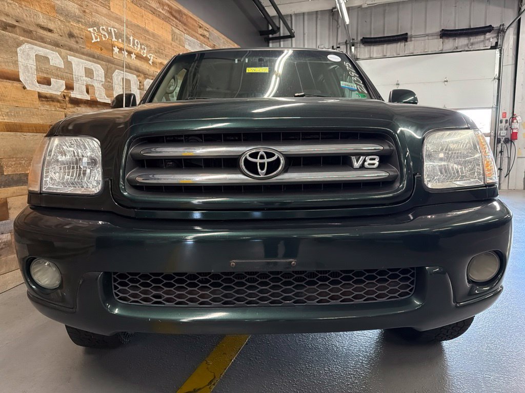 Used 2004 Toyota Sequoia Limited w/ Preferred Accessory Pkg AWD/4WD image 5
