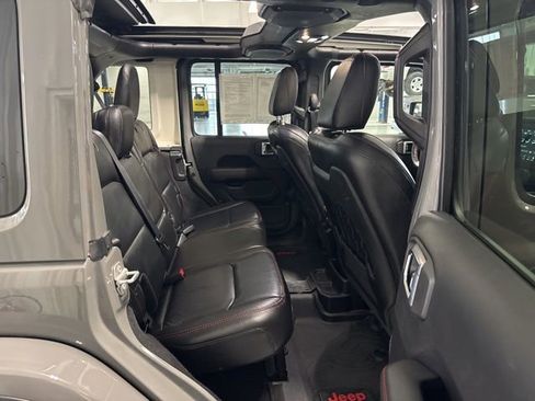 Used 2021 Jeep Wrangler Unlimited Rubicon w/ Uconnect 4C Nav & Sound Group AWD/4WD image 15