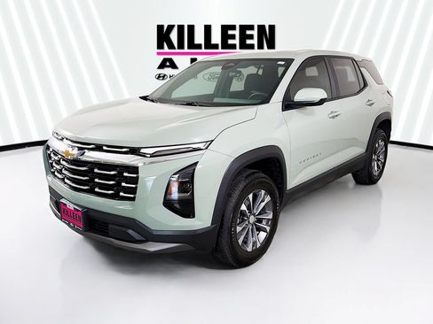 Used 2026 Chevrolet Equinox LT FWD image 3
