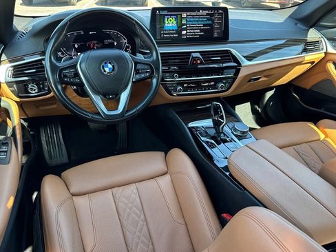 Used 2023 BMW 530e image 6